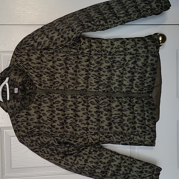 Puffer Jacket - Picture 1 of 5